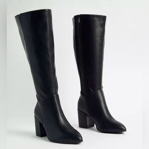 Pointed Toe, Knee high, Heeled Boot (Wide Calf)